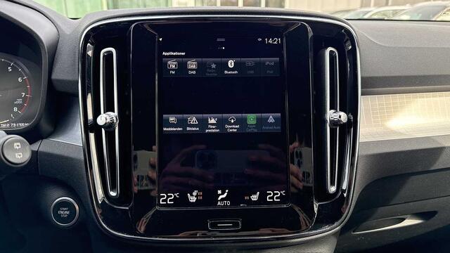 Volvo XC40 Momentum Pro, B4 mildhybrid 3YEAR WARRANTY
