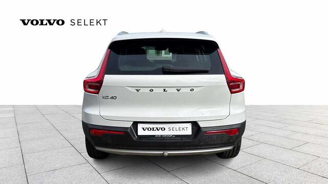 Volvo XC40 Momentum Pro, B4 mildhybrid 3YEAR WARRANTY
