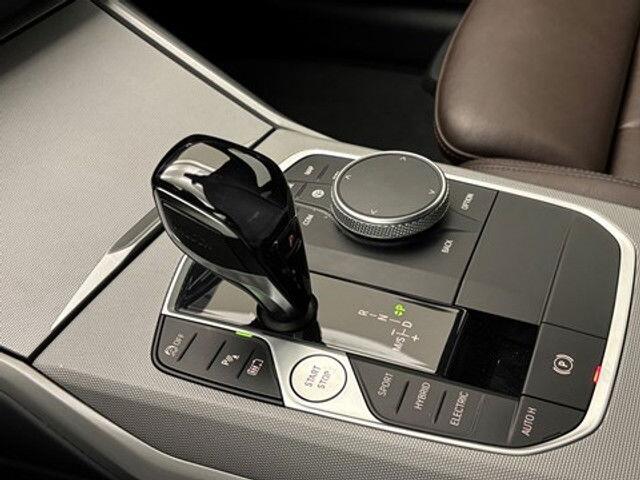 BMW 3-Serie 330 330e AUT. Hybrid Leder GPS Camera Verw.zetels