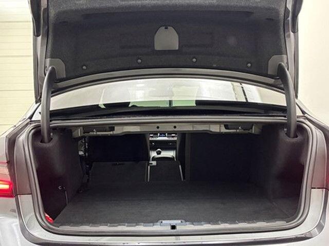 BMW 3-Serie 330 330e AUT. Hybrid Leder GPS Camera Verw.zetels