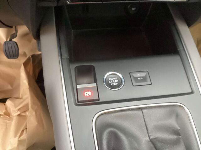 Citroen C5 1.5 BlueHDi Business Lounge ???