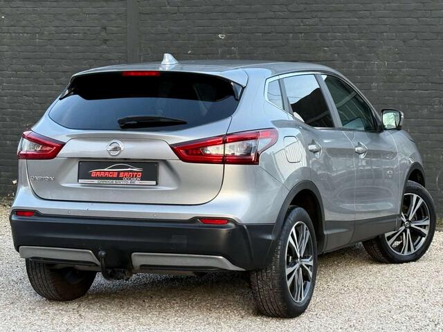Nissan Qashqai 1.5 dCi N-Connecta /Navi/Cam�ra/Led/J.a/Tva/Gar./
