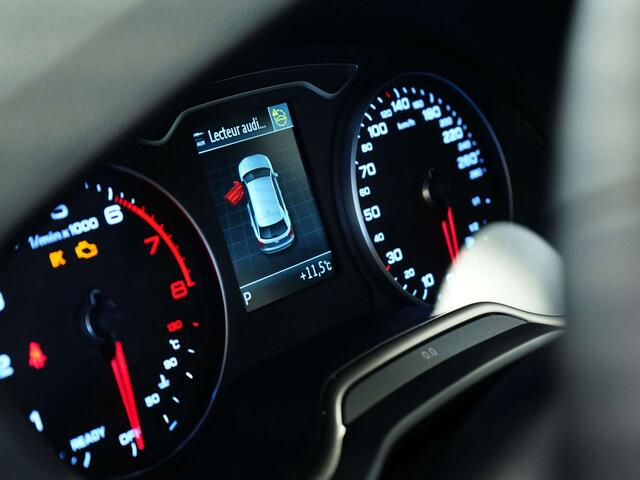 Audi Q2 S-Line 35TFSI DSG|LED|Park.Assist|CAM|Si�ges.CH