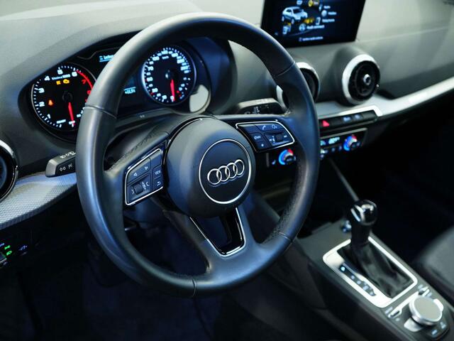 Audi Q2 S-Line 35TFSI DSG|LED|Park.Assist|CAM|Si�ges.CH