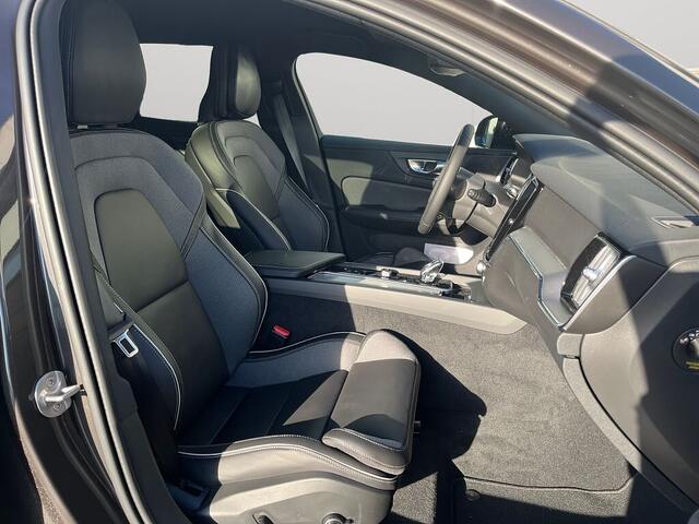 Volvo V60 Plus Dark