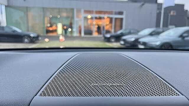 Volvo XC60 Recharge Plus Dark, T6 AWD Plug-in Hybrid 3YEAR WARRANTY