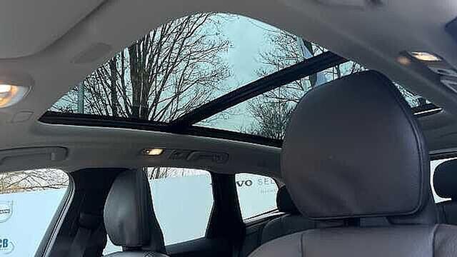 Volvo XC60 Recharge Plus Dark, T6 AWD Plug-in Hybrid 3YEAR WARRANTY