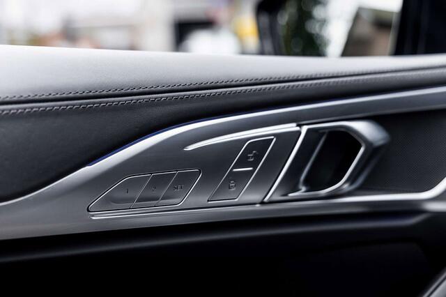BMW 8-Serie 840 iAS Gran Coup�  M Pack  HUD  Pano  360�