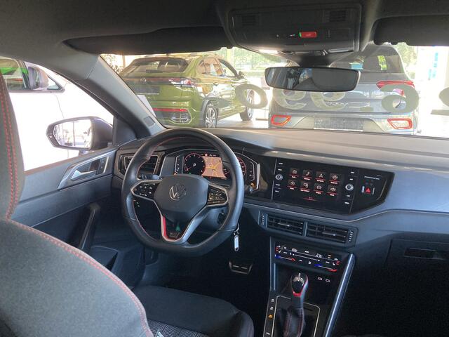 Volkswagen Polo GTI 2.0tsi 207pk -AUTOMAAT -GPS -App -LED MATRIX -Aluvelg 18 -Camera -LOADED