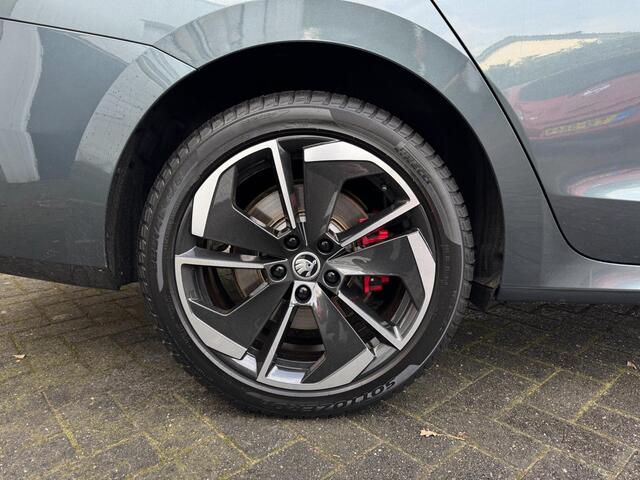 Skoda Octavia 1.4 TSI RS iV PHEV Business ACC / PDC / LED / RS KUIPSTOELEN / 180 KW / 245PK