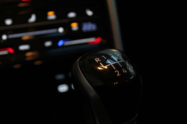 Volkswagen T-ROC 1.0 TSI Life Business