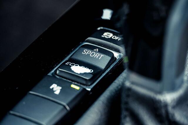 BMW X1 2.0i | sDrive | M Sport | Sportstoel | Shadow Line