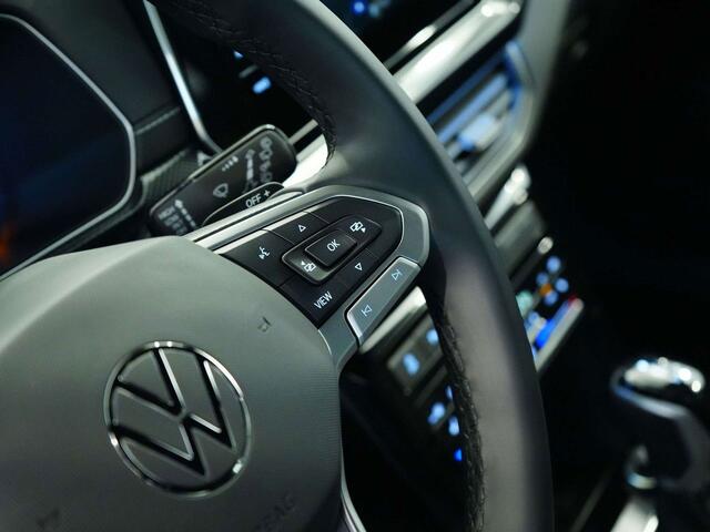 Volkswagen T-Cross R-line 1.0TSI DSG|NAVI|MATRIX|JA18 Misano|Si�ges.C