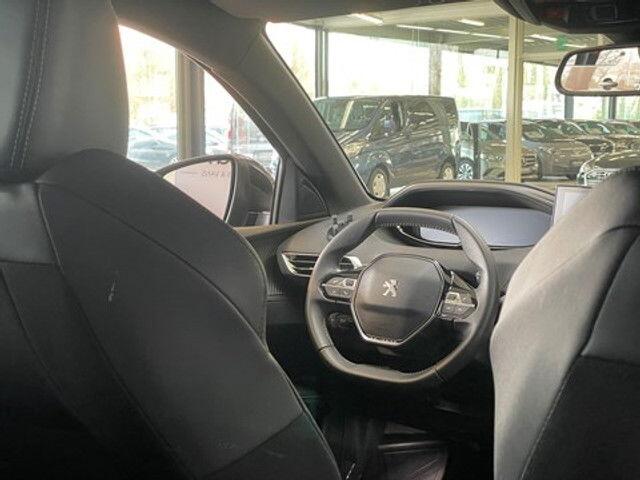 Peugeot 5008 1.2 Allure Pack 130 CameraApp ConnectHead-up Display