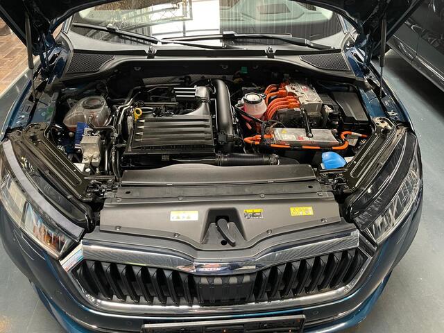 Skoda Octavia Combi 1.4 TSI Style iV Hybride 204 PK APPLE CARPLAY