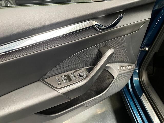 Skoda Octavia Combi 1.4 TSI Style iV Hybride 204 PK APPLE CARPLAY