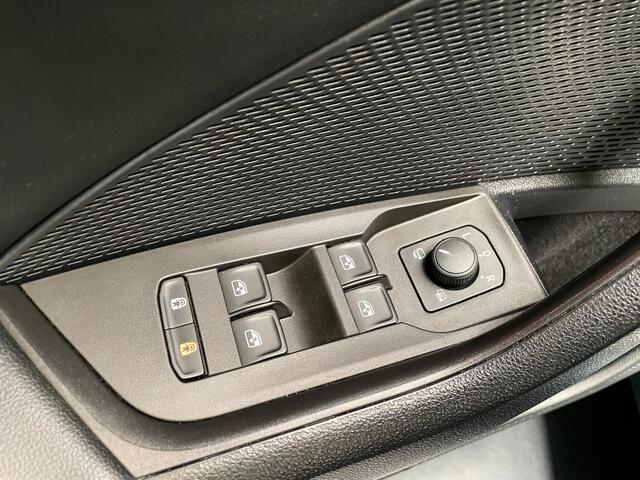 Skoda Octavia Combi 1.4 TSI Style iV Hybride 204 PK APPLE CARPLAY