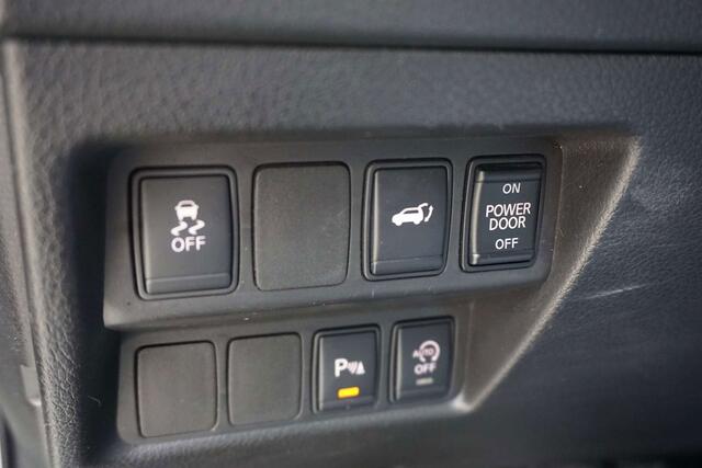 Nissan X-Trail 1.6 dCi 2WD 1�MAIN TOIT-PANO NAVI-CAM 6B