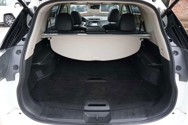 Nissan X-Trail 1.6 dCi 2WD 1�MAIN TOIT-PANO NAVI-CAM 6B