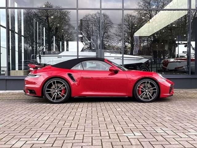 Porsche 992 
