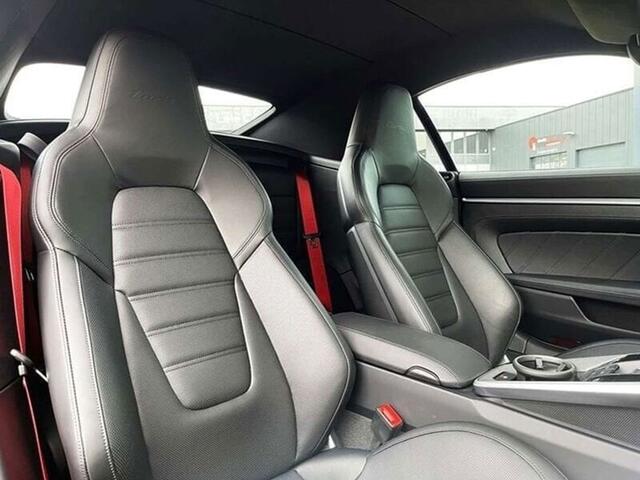 Porsche 992 