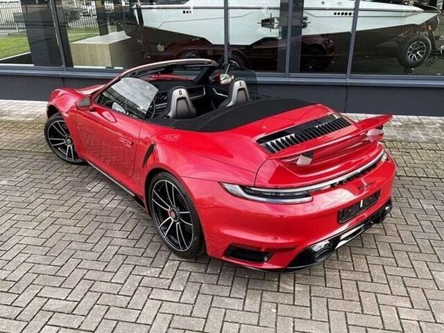 Porsche 992 