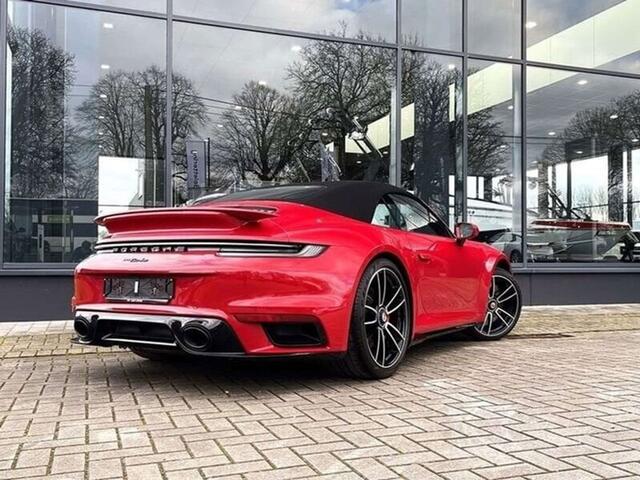 Porsche 992 
