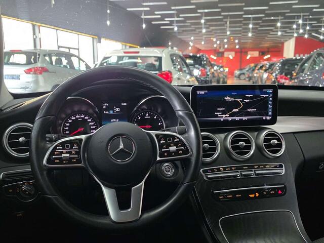 Mercedes-Benz C-Klasse 180 d Business SolutionAUTOMAATLEDERNAVICAMERA