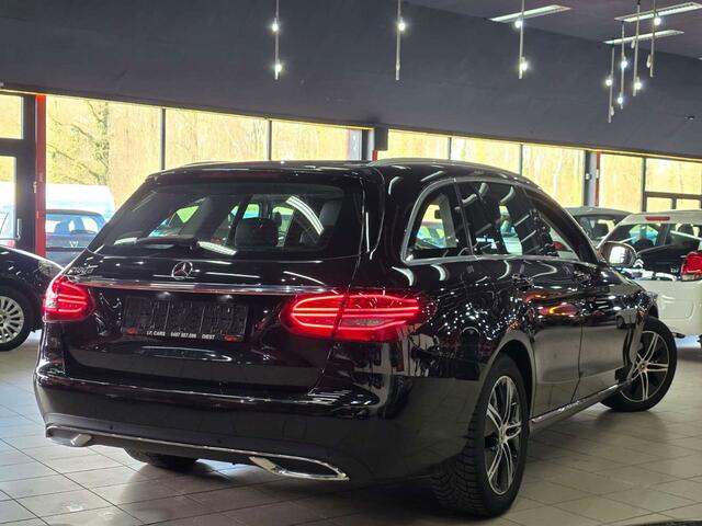Mercedes-Benz C-Klasse 180 d Business SolutionAUTOMAATLEDERNAVICAMERA