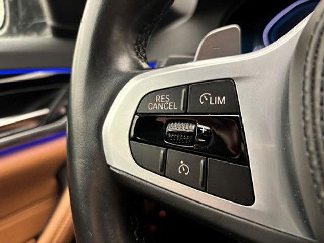 BMW 5-Serie 530 eA Perfomance line Leder GPS Camera verw.Zetels Alu