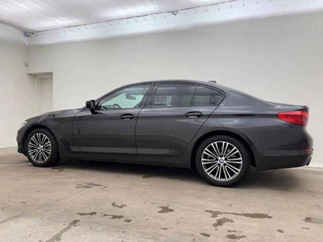 BMW 5-Serie 530 eA Perfomance line Leder GPS Camera verw.Zetels Alu
