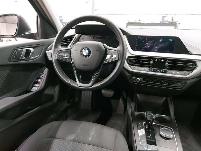 BMW 1-Serie 116 dA Hatch New NAVI PRO-CRUISE-PARKING-EURO6d