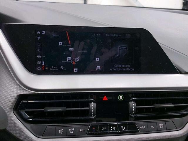 BMW 1-Serie 116 dA Hatch New NAVI PRO-CRUISE-PARKING-EURO6d