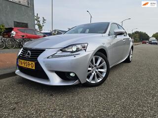 LEXUS IS 300h F SPORT Line GARANTIE