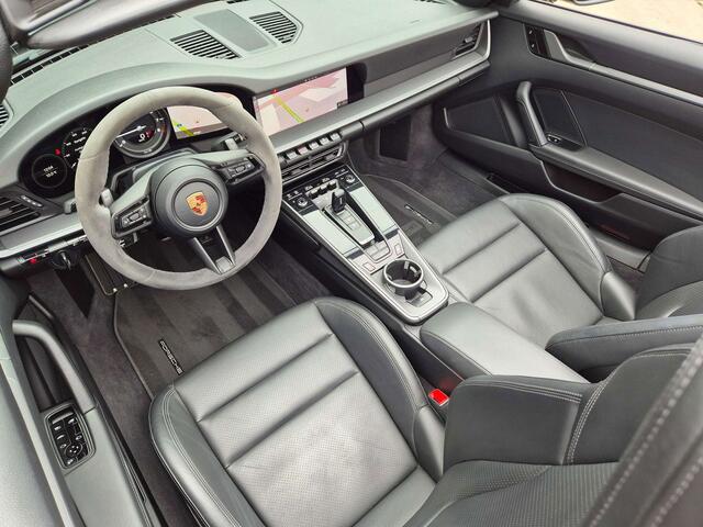 Porsche 911 /992 2 Cabrio 3.0 TurboPDKSPORTUITLAAT