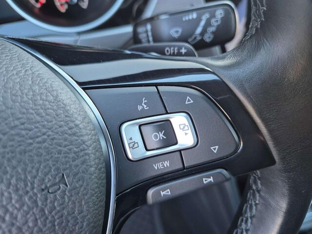 Volkswagen Touran 1.5 TSIAUT.HIGHLINE7ZITPLAATSENNAVIALCANTARA