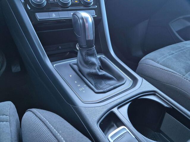 Volkswagen Touran 1.5 TSIAUT.HIGHLINE7ZITPLAATSENNAVIALCANTARA