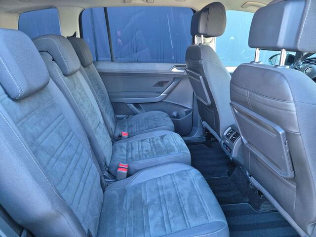 Volkswagen Touran 1.5 TSIAUT.HIGHLINE7ZITPLAATSENNAVIALCANTARA