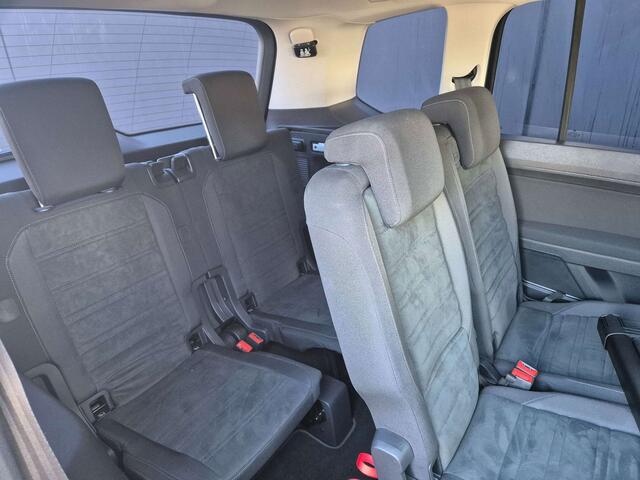 Volkswagen Touran 1.5 TSIAUT.HIGHLINE7ZITPLAATSENNAVIALCANTARA