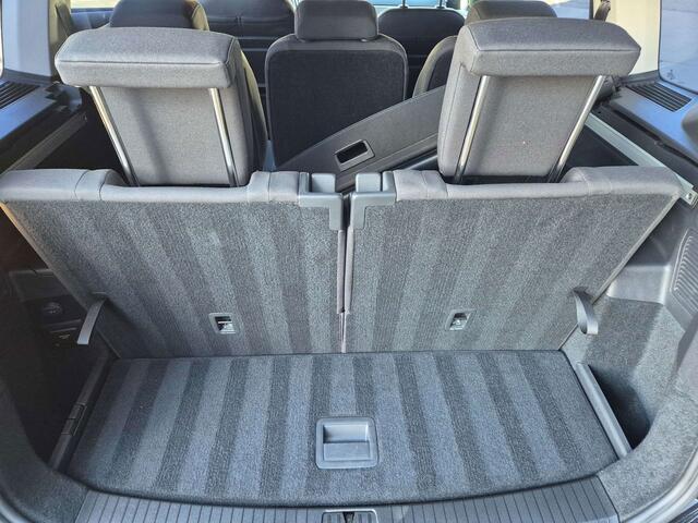 Volkswagen Touran 1.5 TSIAUT.HIGHLINE7ZITPLAATSENNAVIALCANTARA