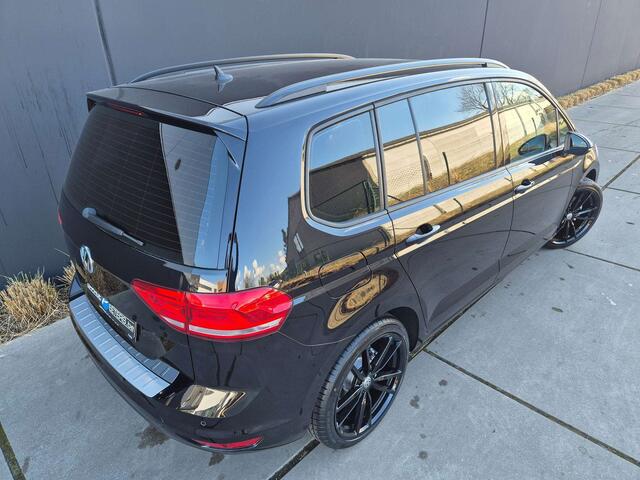 Volkswagen Touran 1.5 TSIAUT.HIGHLINE7ZITPLAATSENNAVIALCANTARA