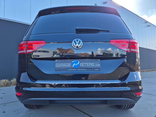 Volkswagen Touran 1.5 TSIAUT.HIGHLINE7ZITPLAATSENNAVIALCANTARA
