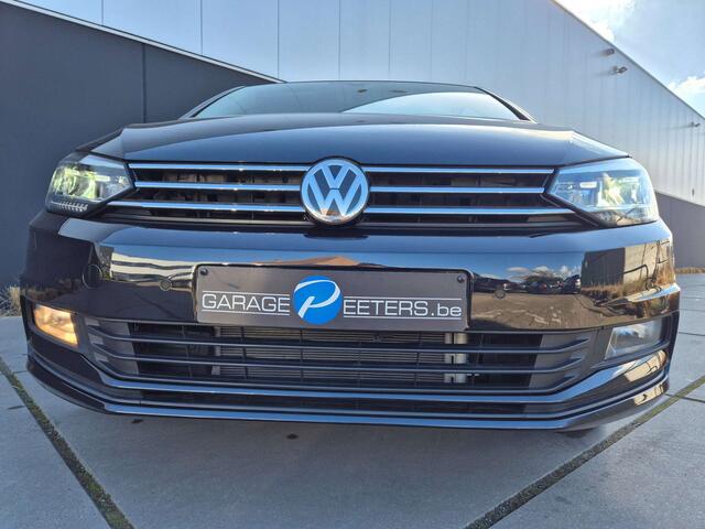 Volkswagen Touran 1.5 TSIAUT.HIGHLINE7ZITPLAATSENNAVIALCANTARA