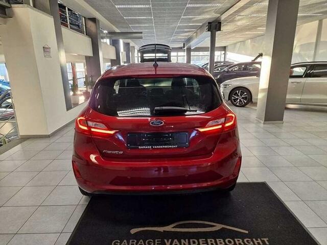 Ford Fiesta TITANIUM BENZINE