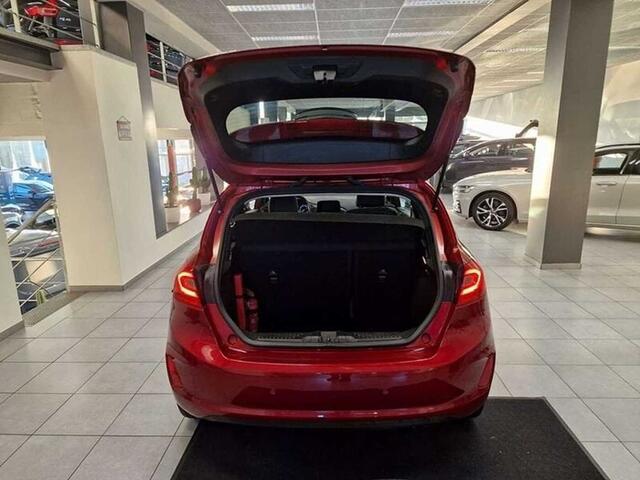 Ford Fiesta TITANIUM BENZINE
