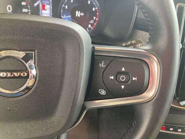 Volvo XC40 INSCRIPTION T2 BENZINE LEDER