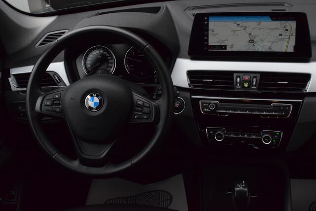 BMW X1 PHEV LEDER - NAVI PRO - FULL LED - CAMERA - HUD - GARANTIE
