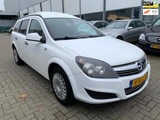 OPEL ASTRA 1.3 CDTi Edition Airco Cruise Control Elektr pakket Komt zo uit het werk Rijdt en schakelt perfect Bj 2011