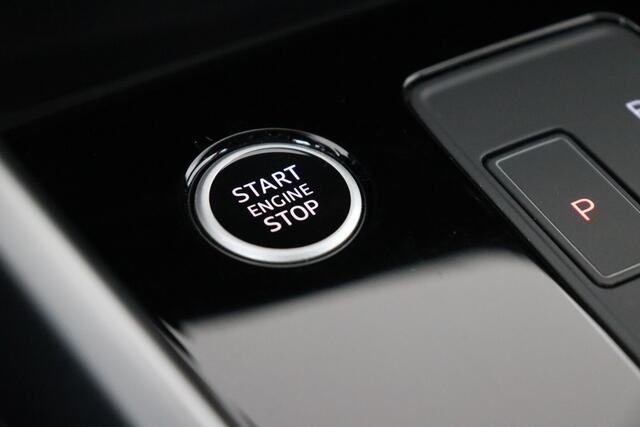 Audi A3 SPORTBACK BUS.ATTRACTION 30 2.0TDI S-TRONIC SPORTBACK BUS.ATTRACTION 30 2.0TDI S-TRONIC + GPS + CARPLAY + PDC + CRUISE + ALU 16