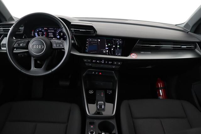 Audi A3 SPORTBACK BUS.ATTRACTION 30 2.0TDI S-TRONIC SPORTBACK BUS.ATTRACTION 30 2.0TDI S-TRONIC + GPS + CARPLAY + PDC + CRUISE + ALU 16